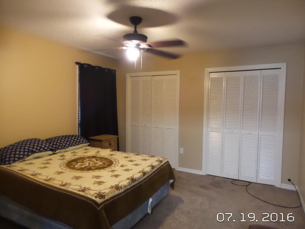 SHOAL TERRACE ESTATES - Residential Lease