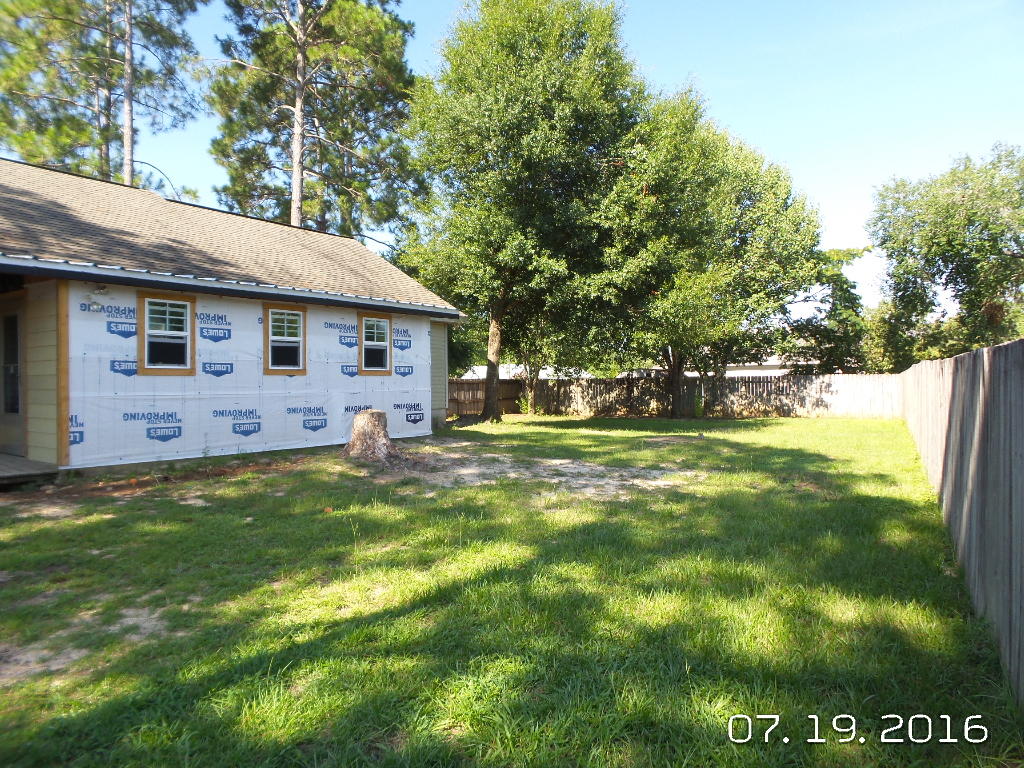 SHOAL TERRACE ESTATES - Residential Lease