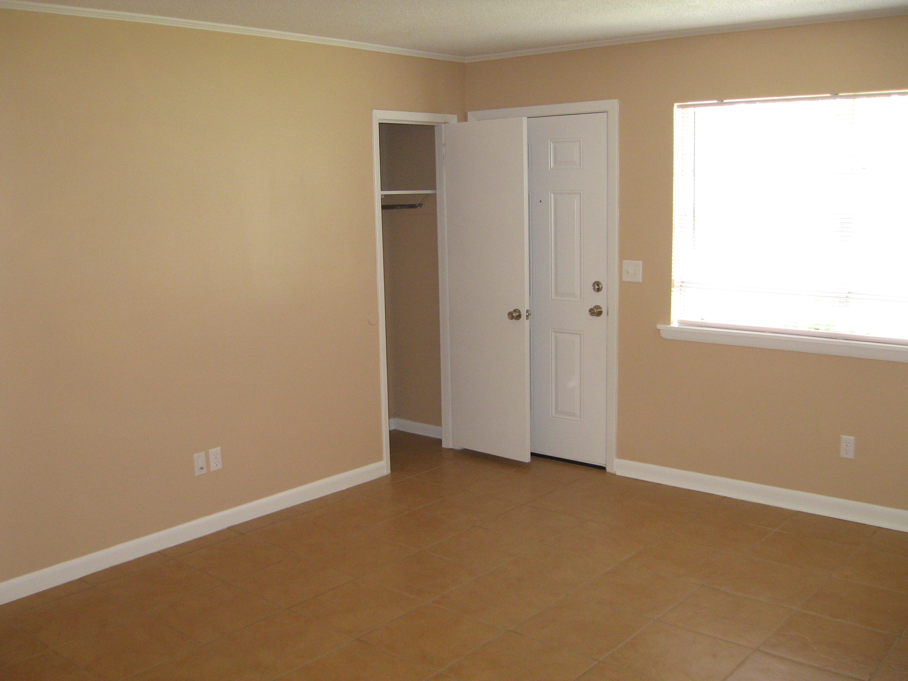 HICKORY - Residential Lease