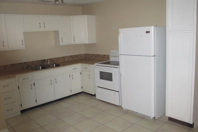 NO RECORDED PROJECT/SUBDIVISON. - Residential Lease