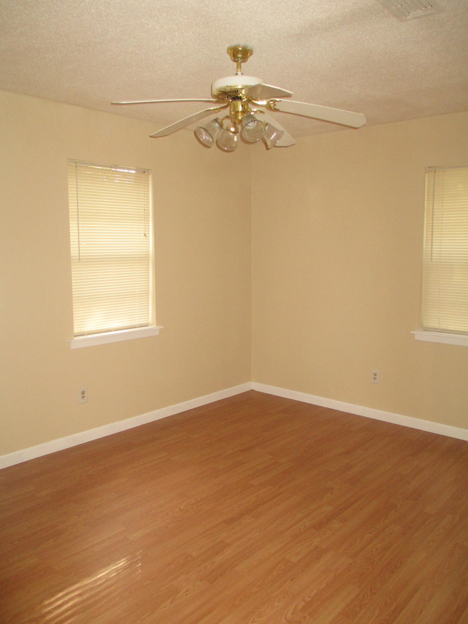 NO RECORDED PROJECT/SUBDIVISON. - Residential Lease