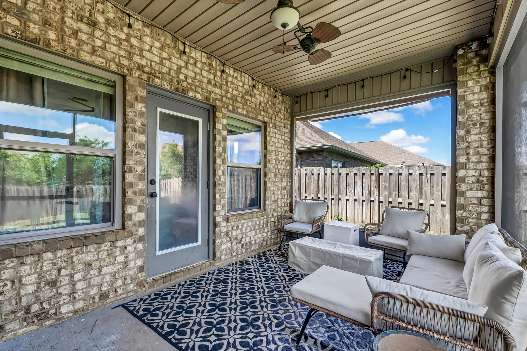 Redstone Commons - Residential Lease