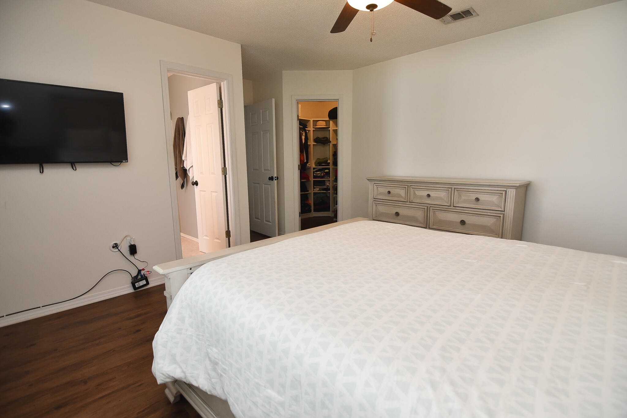 INDIGO VILLAGE - Residential Lease