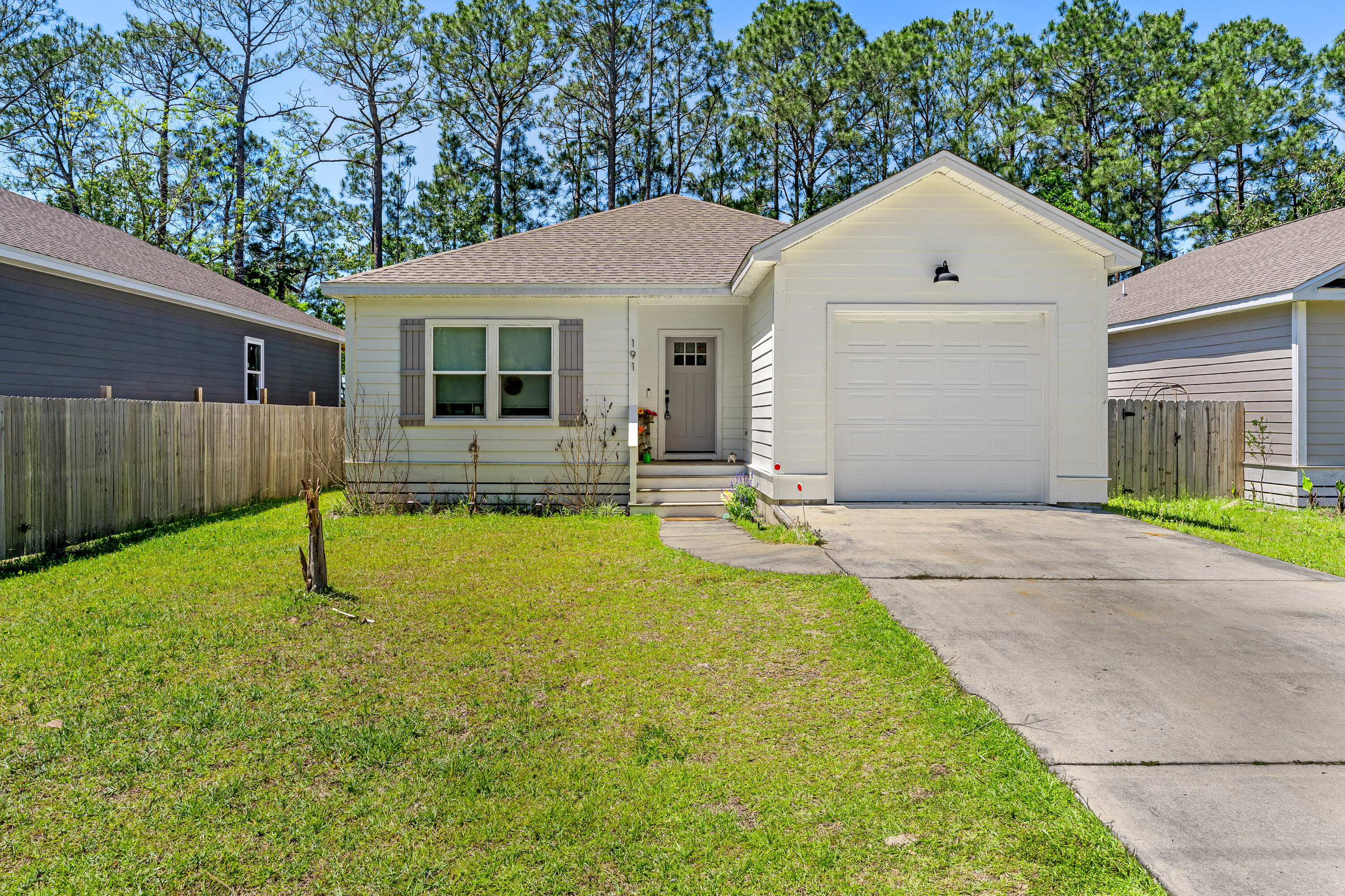 TOWN OF SANTA ROSA - Residential