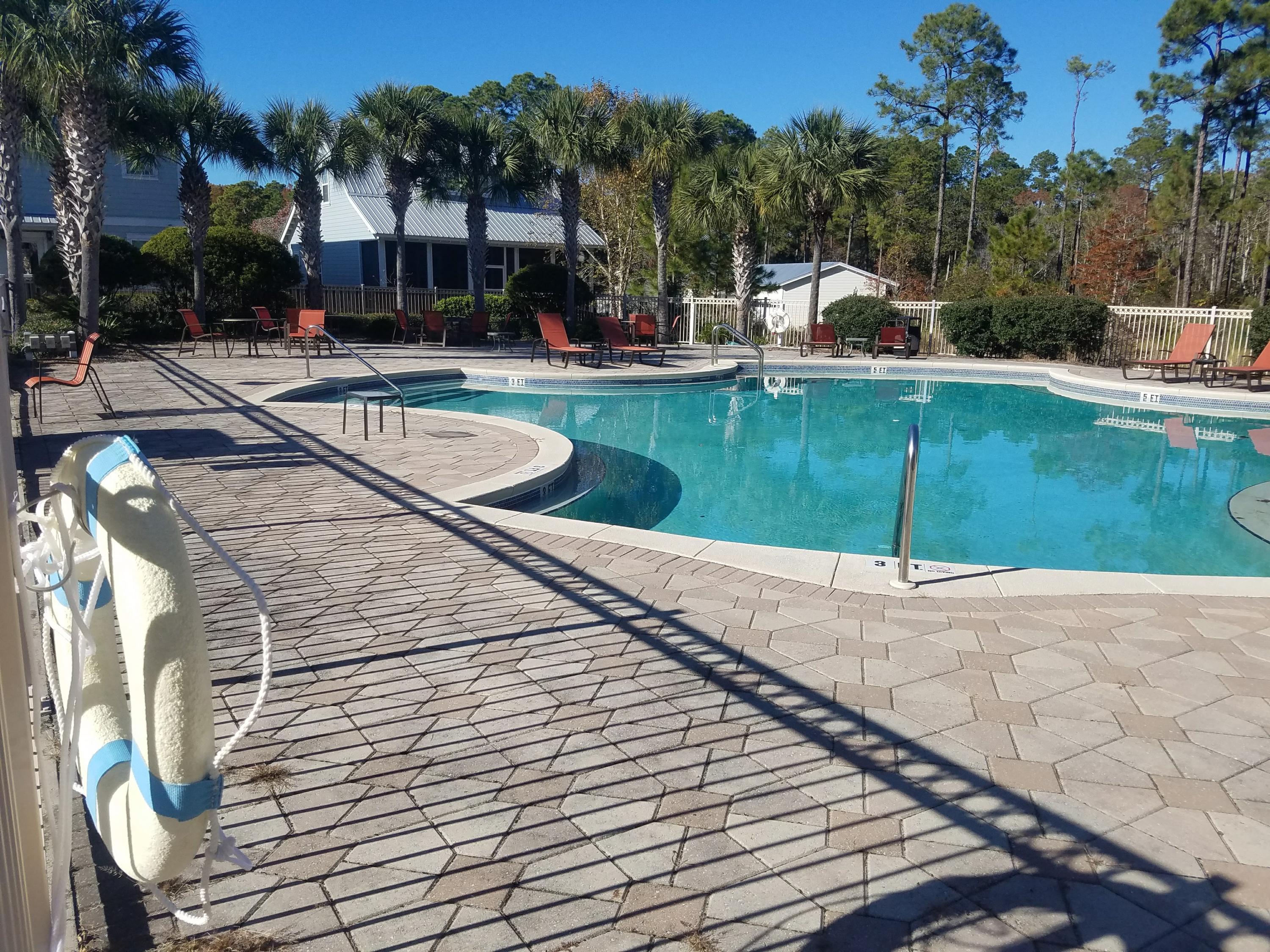 PARADISE GROVE - Residential