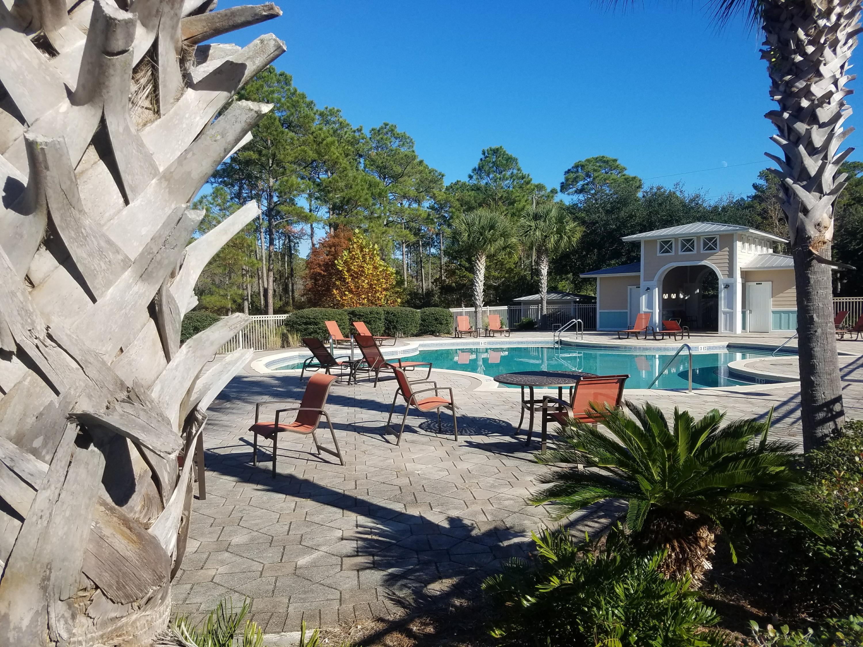 PARADISE GROVE - Residential