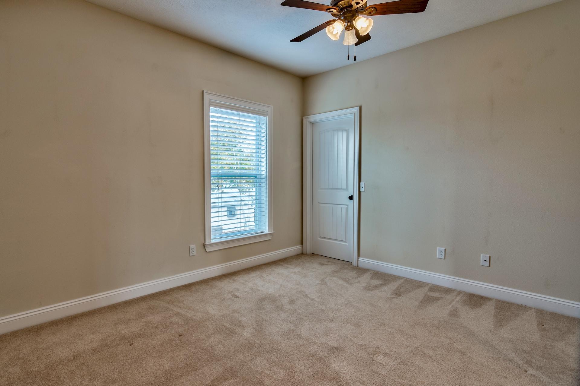 PARADISE GROVE - Residential