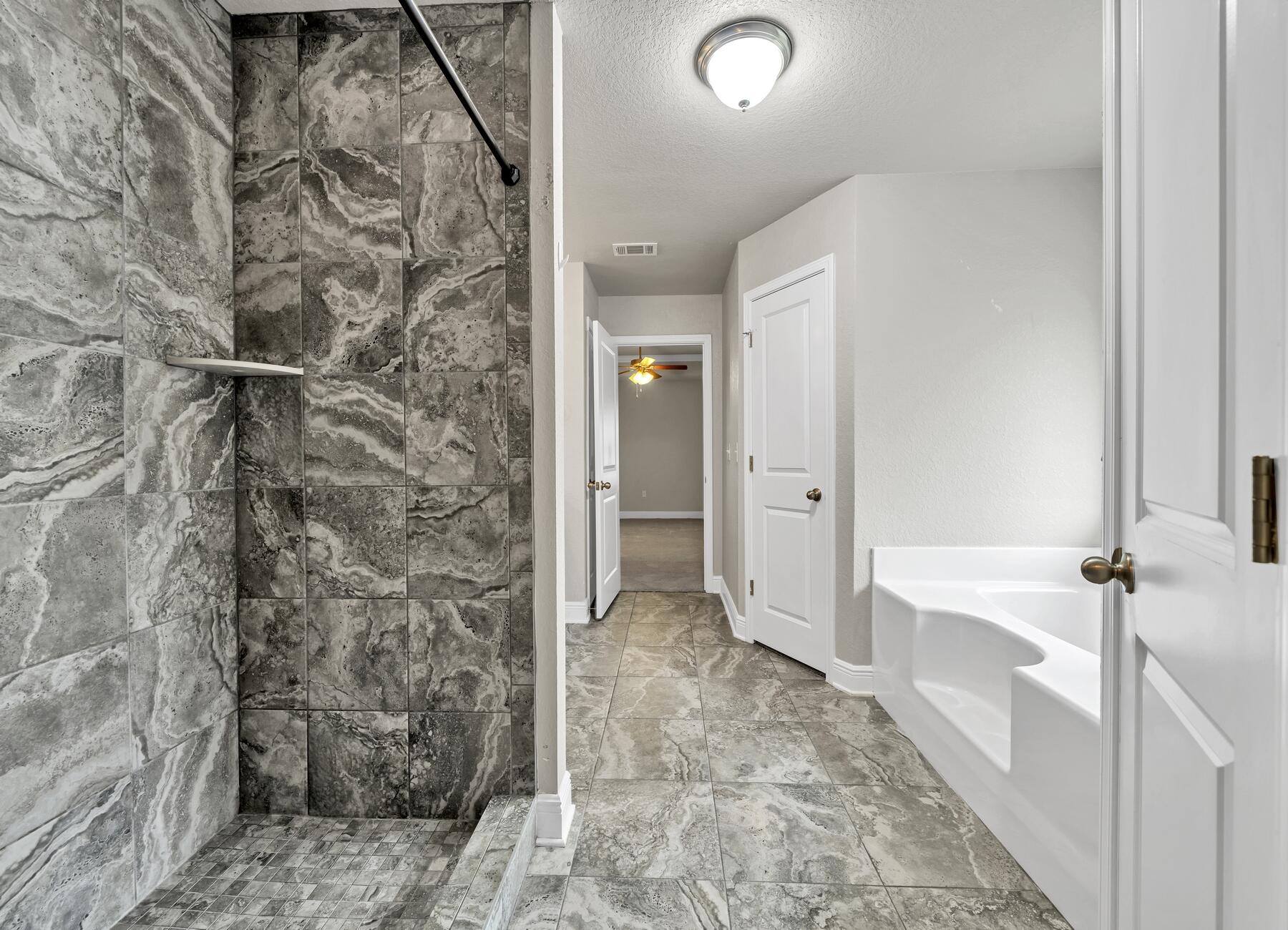 FOX VALLEY - Residential Lease