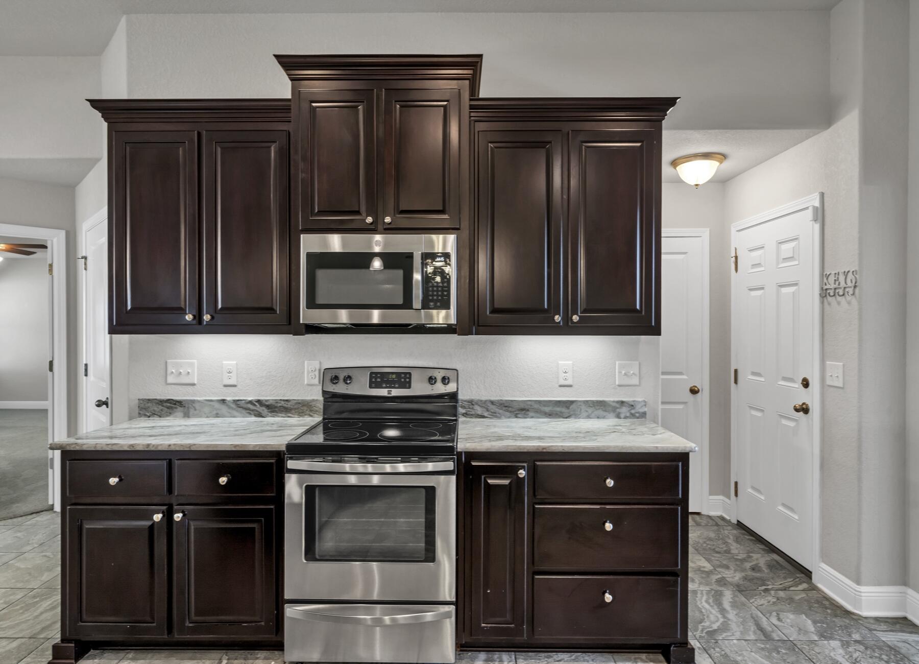 FOX VALLEY - Residential Lease