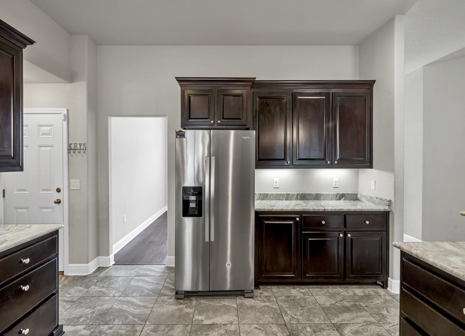 FOX VALLEY - Residential Lease
