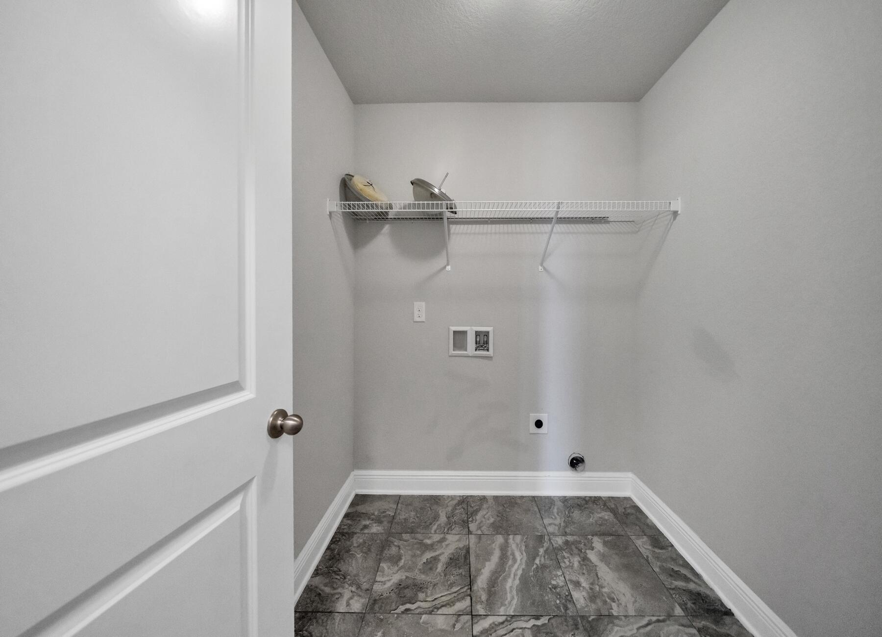 FOX VALLEY - Residential Lease
