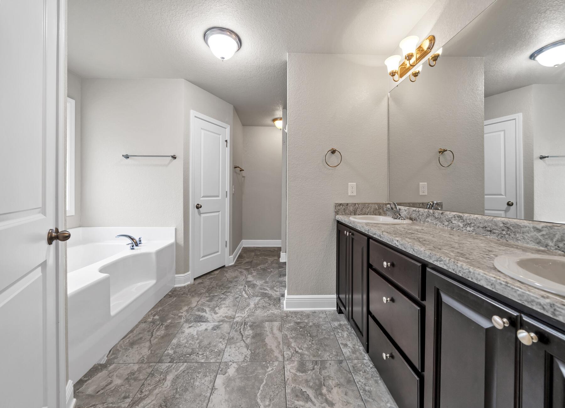 FOX VALLEY - Residential Lease