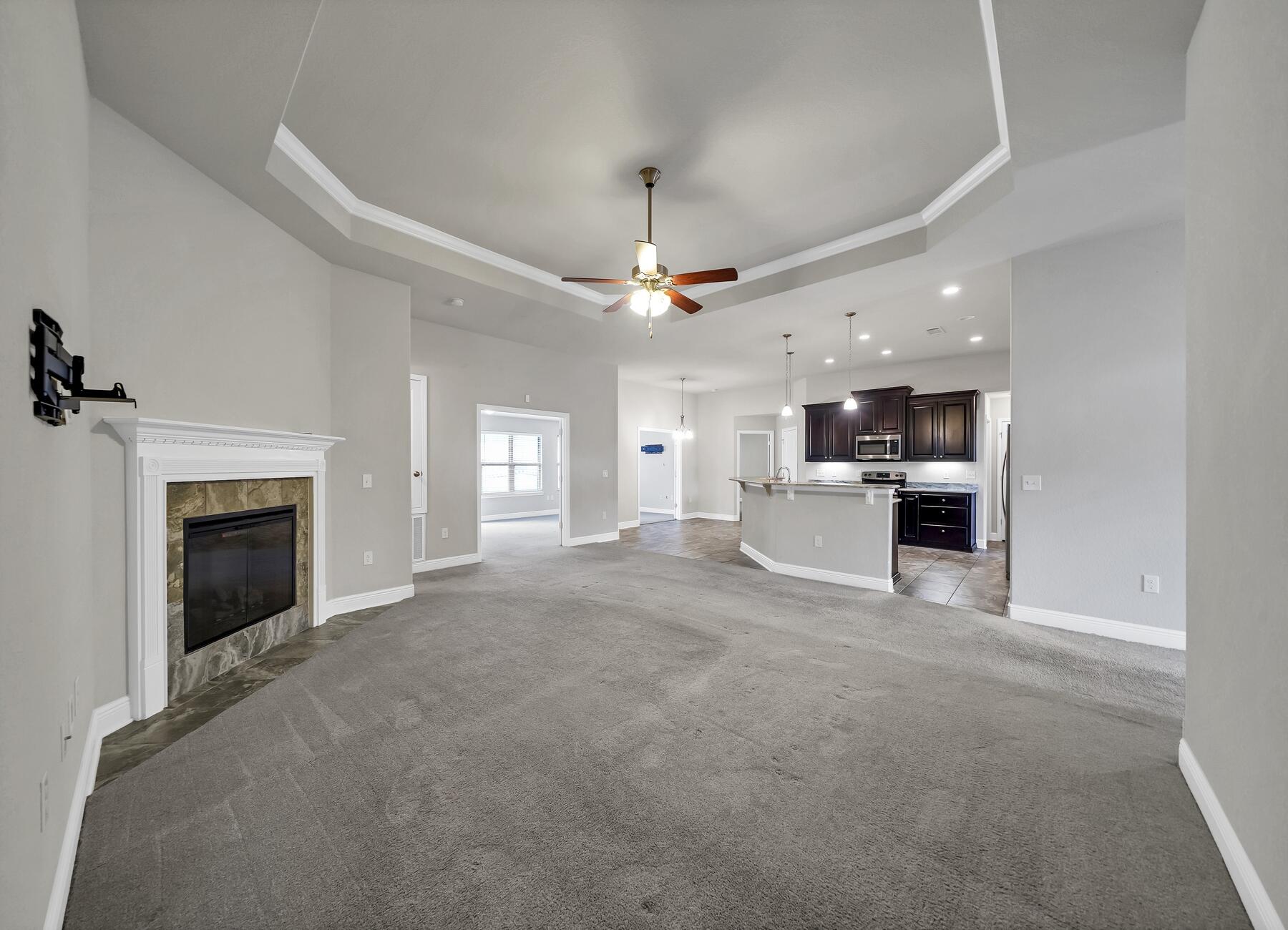 FOX VALLEY - Residential Lease