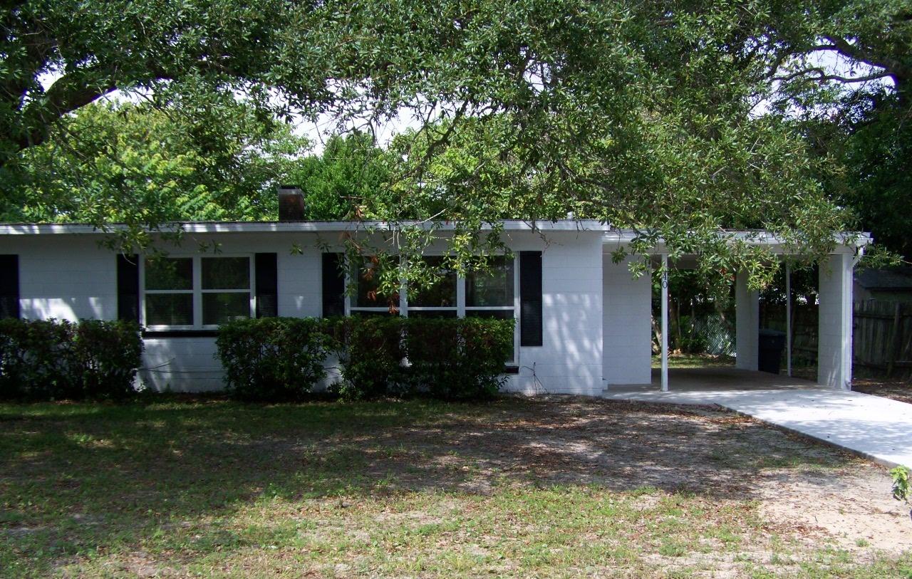3 bedroom, 1 bath home in the Ferry Park area. New carpet installed Jan 2022. Large deck next to the carport and a great sized back yard for family gatherings. Cat or small dog allowed with non-ref pet fee.

All Coastal Realty Services residents are enrolled in the Resident Benefits Package (RBP) which includes renters insurance, HVAC air filter delivery (for applicable properties) and our best-in-class resident rewards program, and much more! More details upon application.