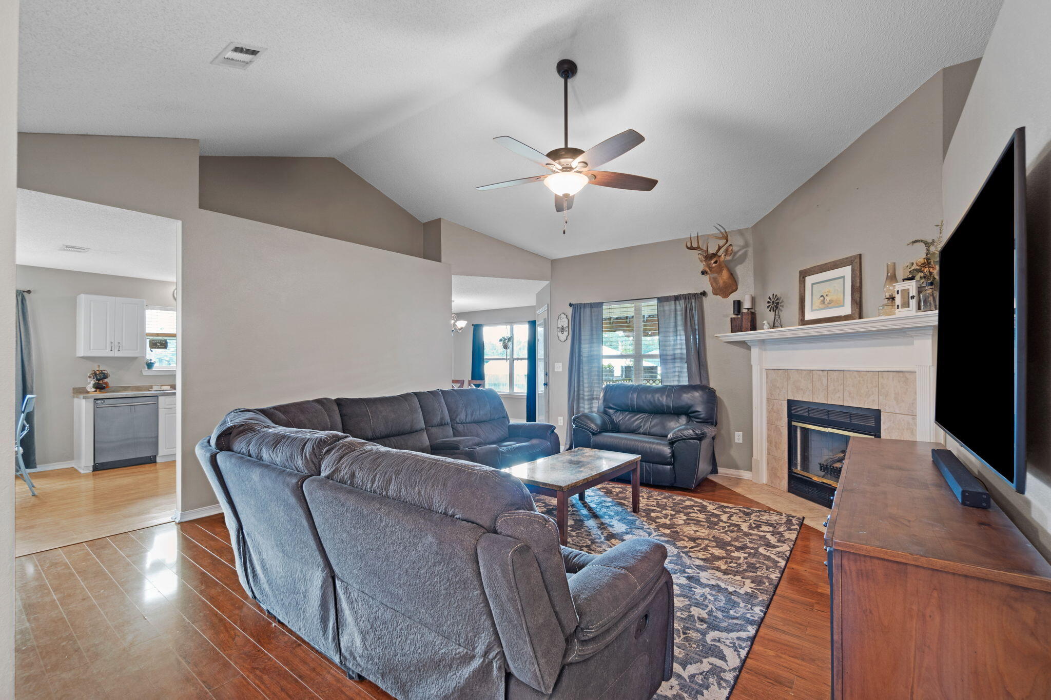 CORONADO VILLAGE PH 4 - Residential