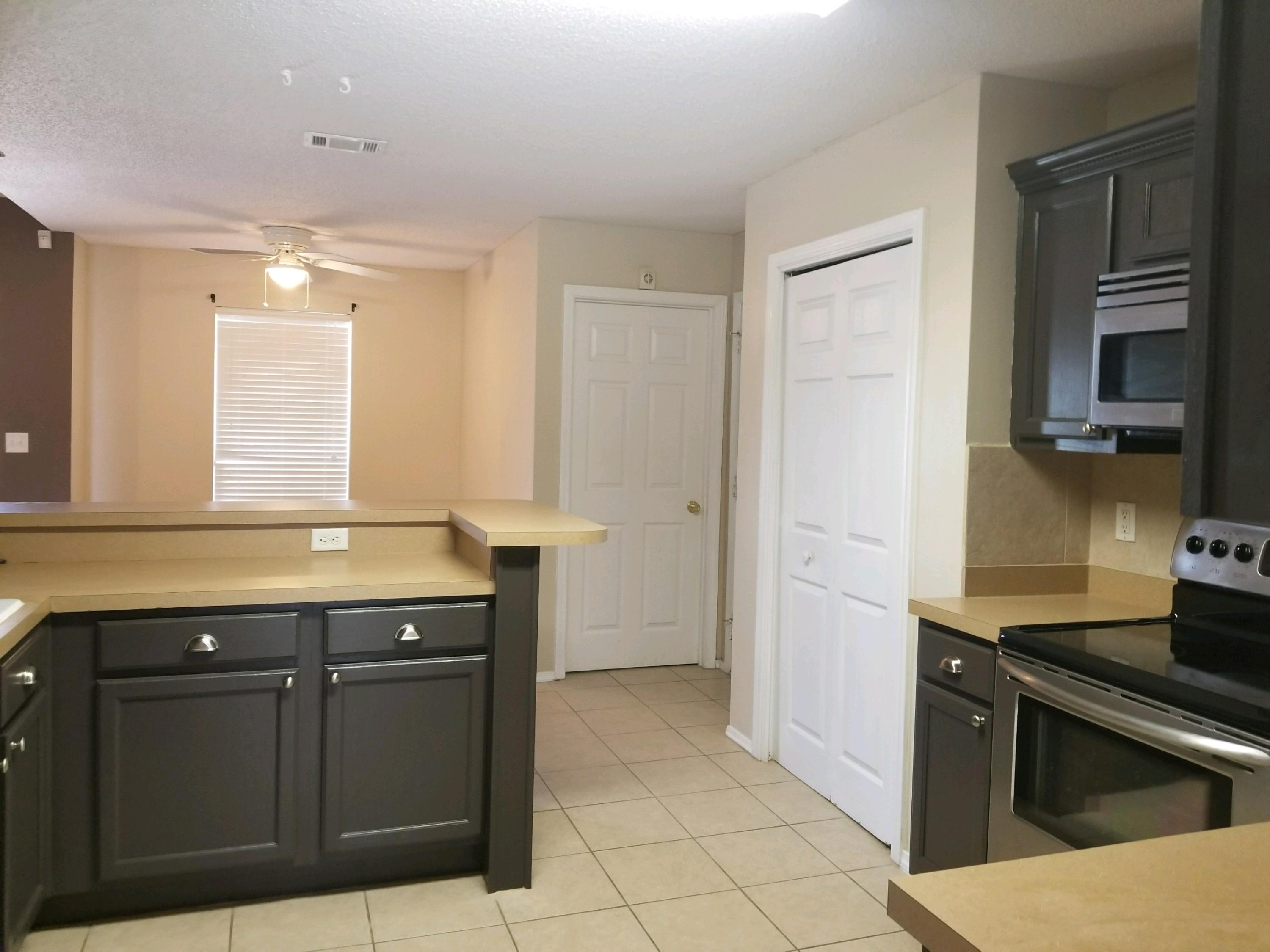 ANTIOCH EST III LOT 17 BLK C - Residential Lease