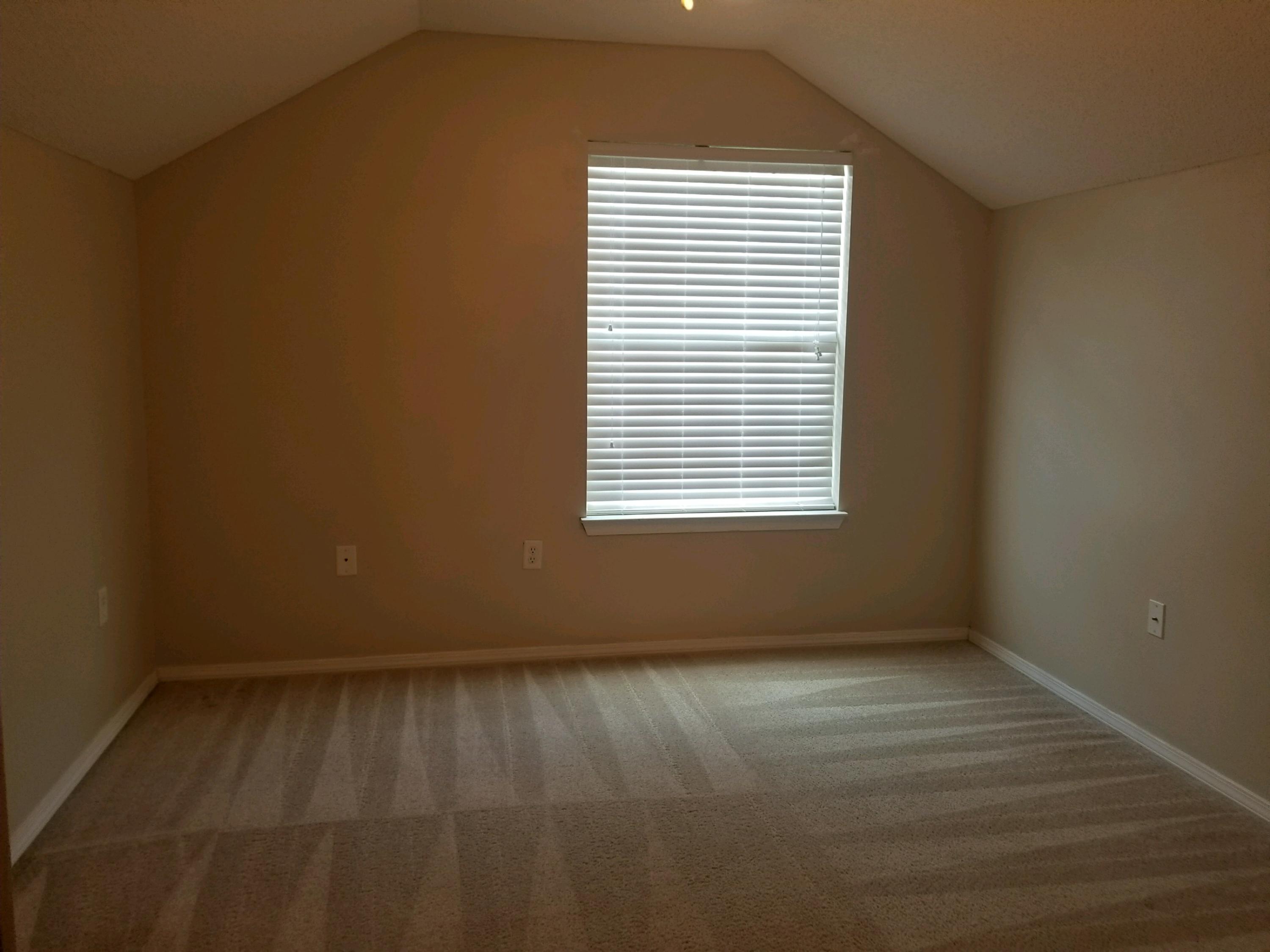 ANTIOCH EST III LOT 17 BLK C - Residential Lease