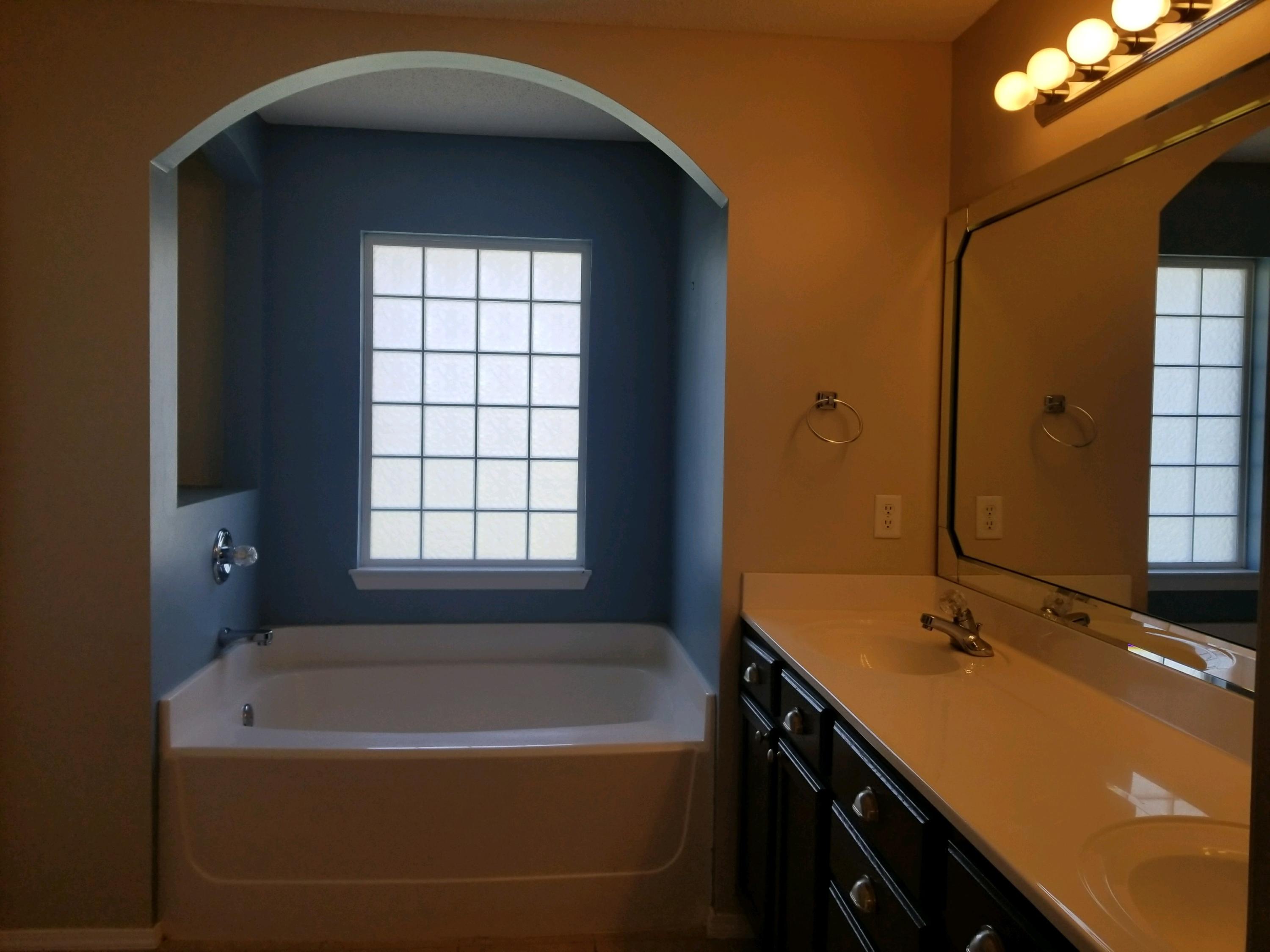 ANTIOCH EST III LOT 17 BLK C - Residential Lease