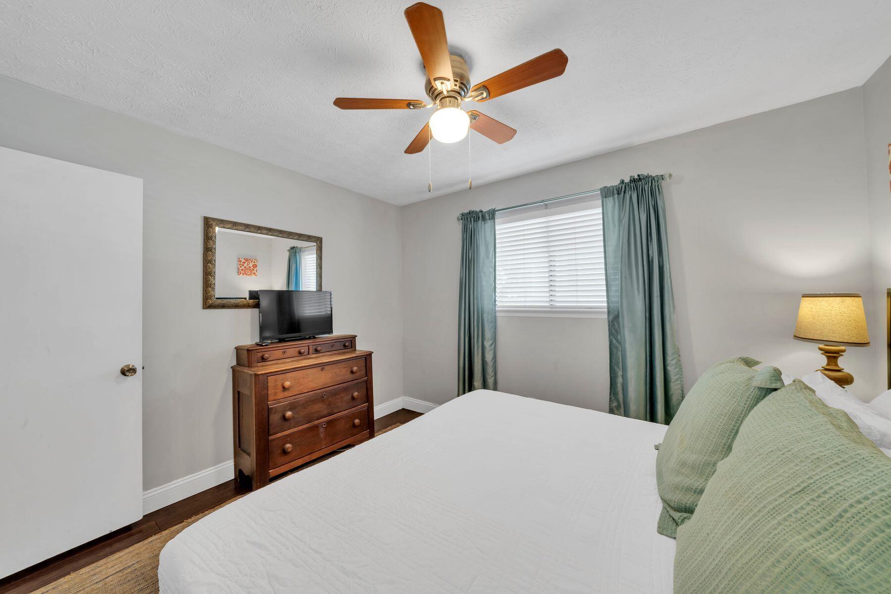 BEACHSIDE CONDO AT SEAGROVE - Residential
