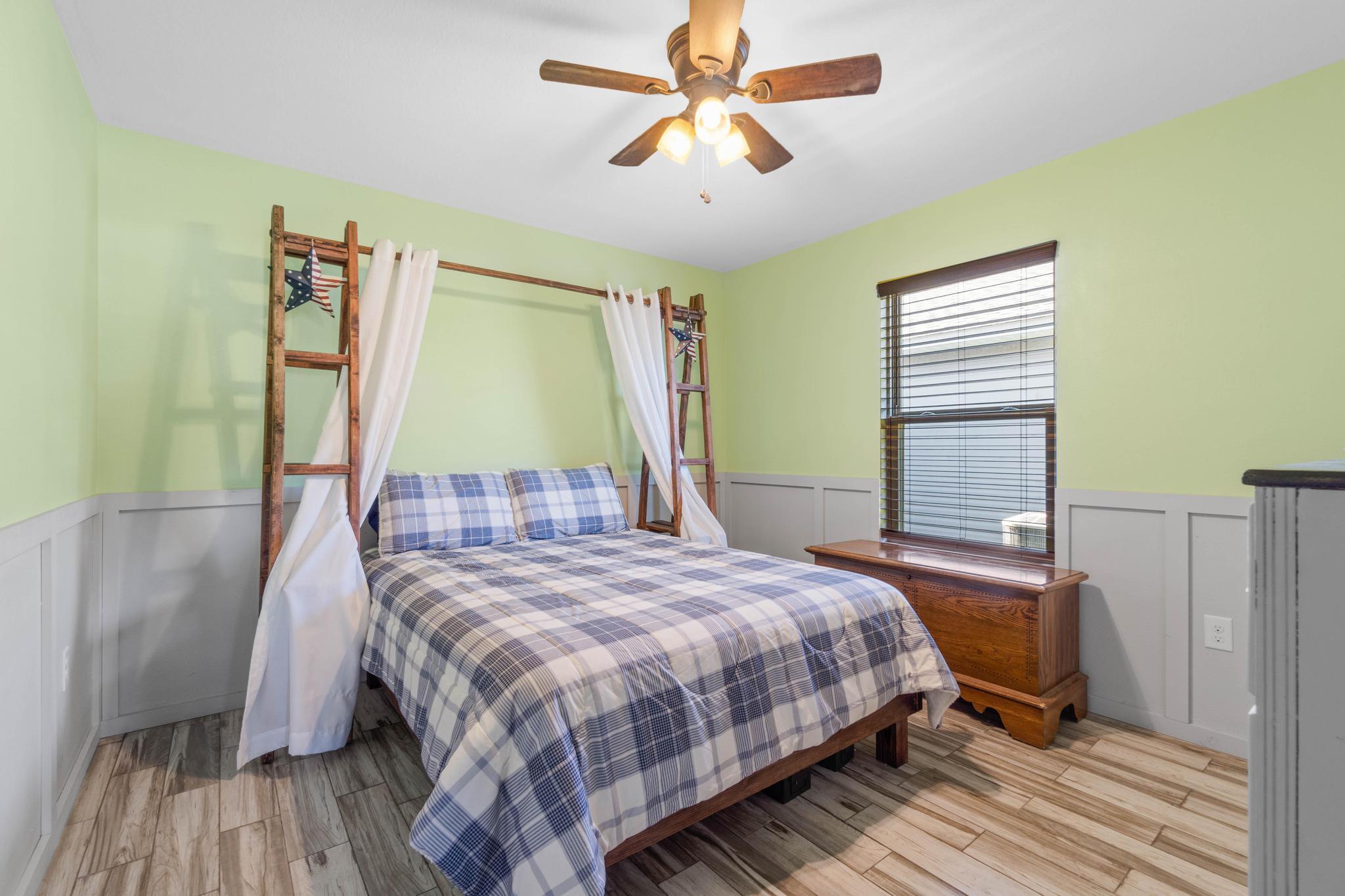 NAVARRE S/D 2ND ADDN - Residential