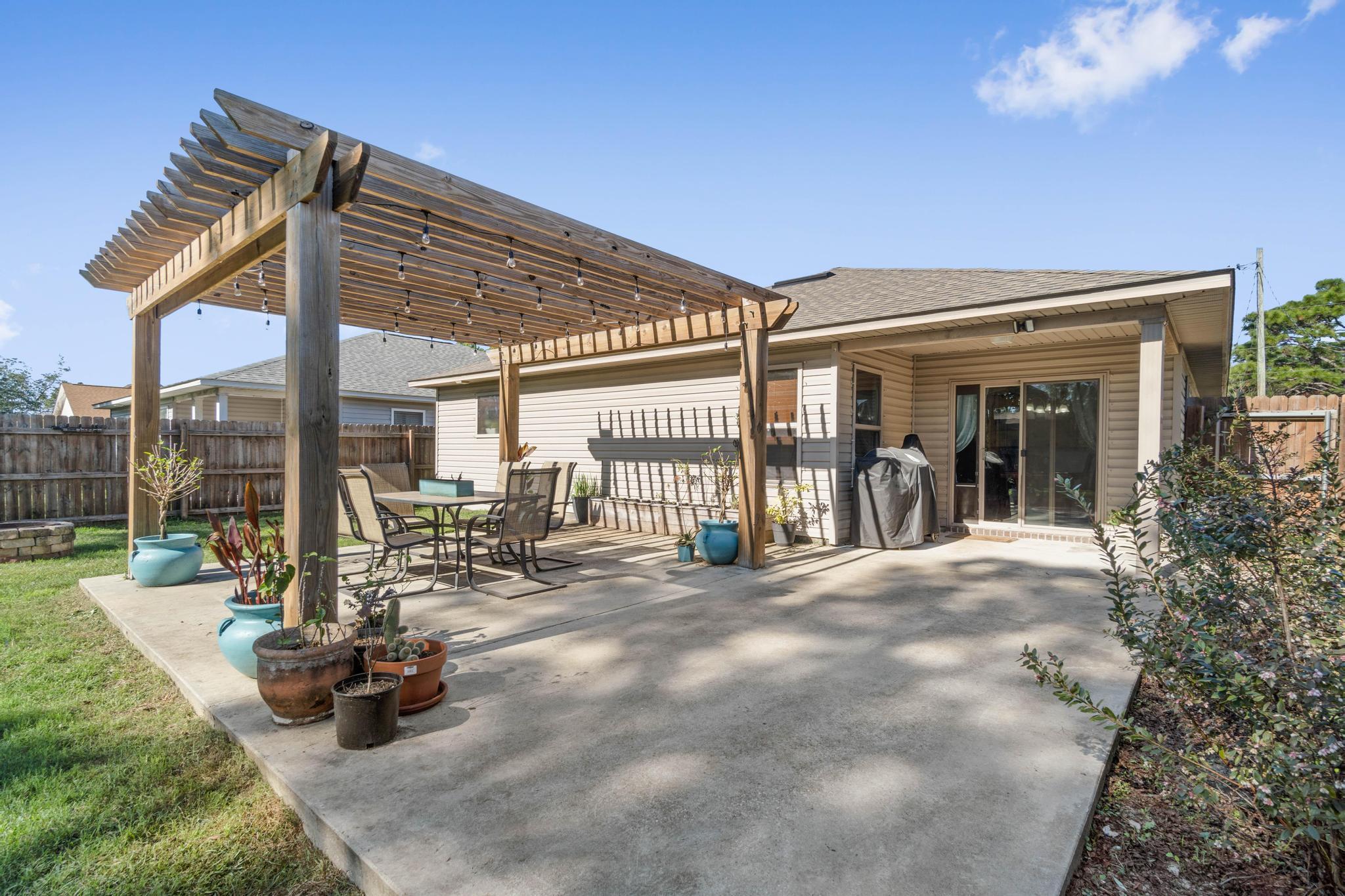NAVARRE S/D 2ND ADDN - Residential