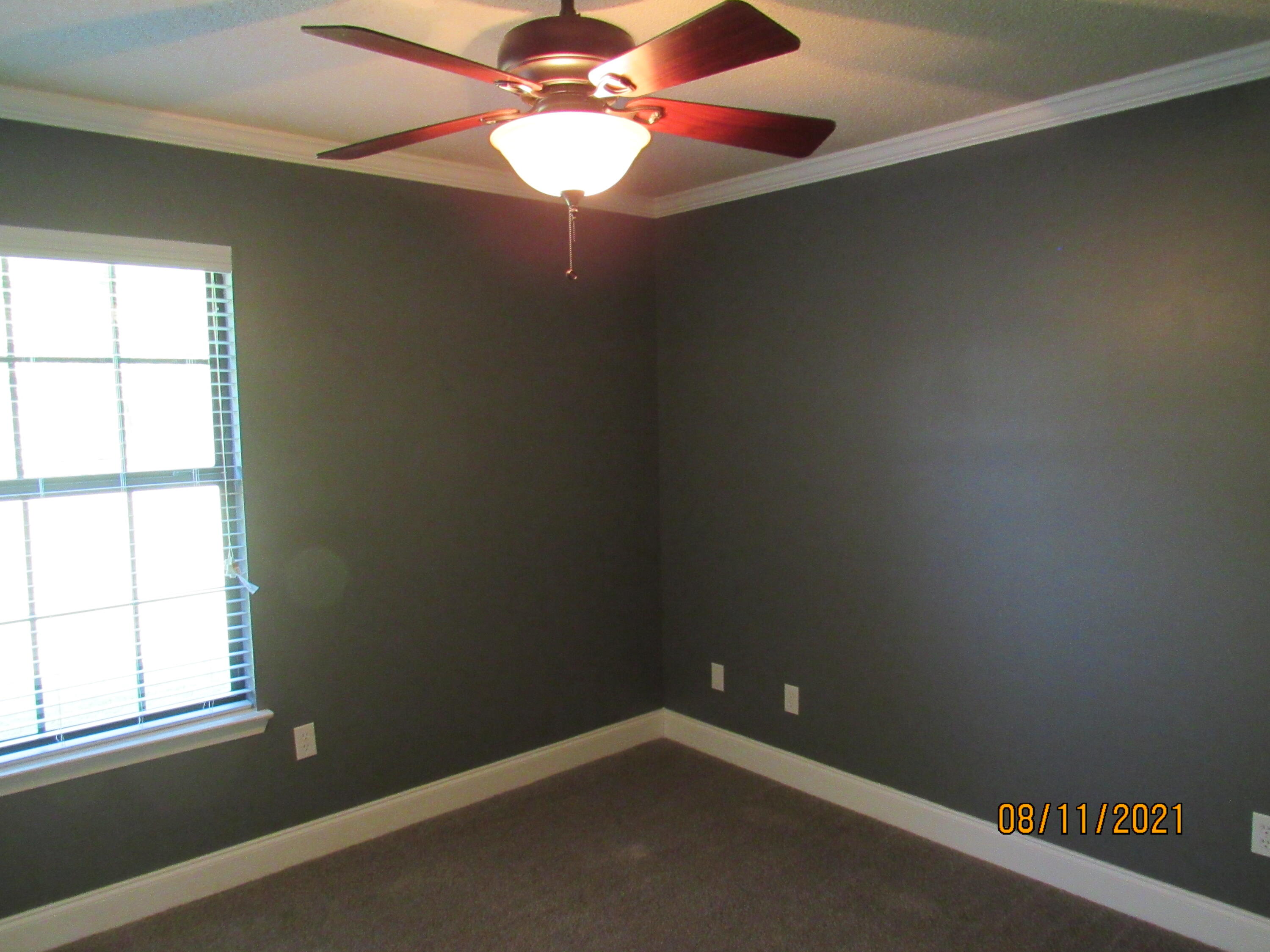 VALPARAISO PINECREST 6 - Residential Lease