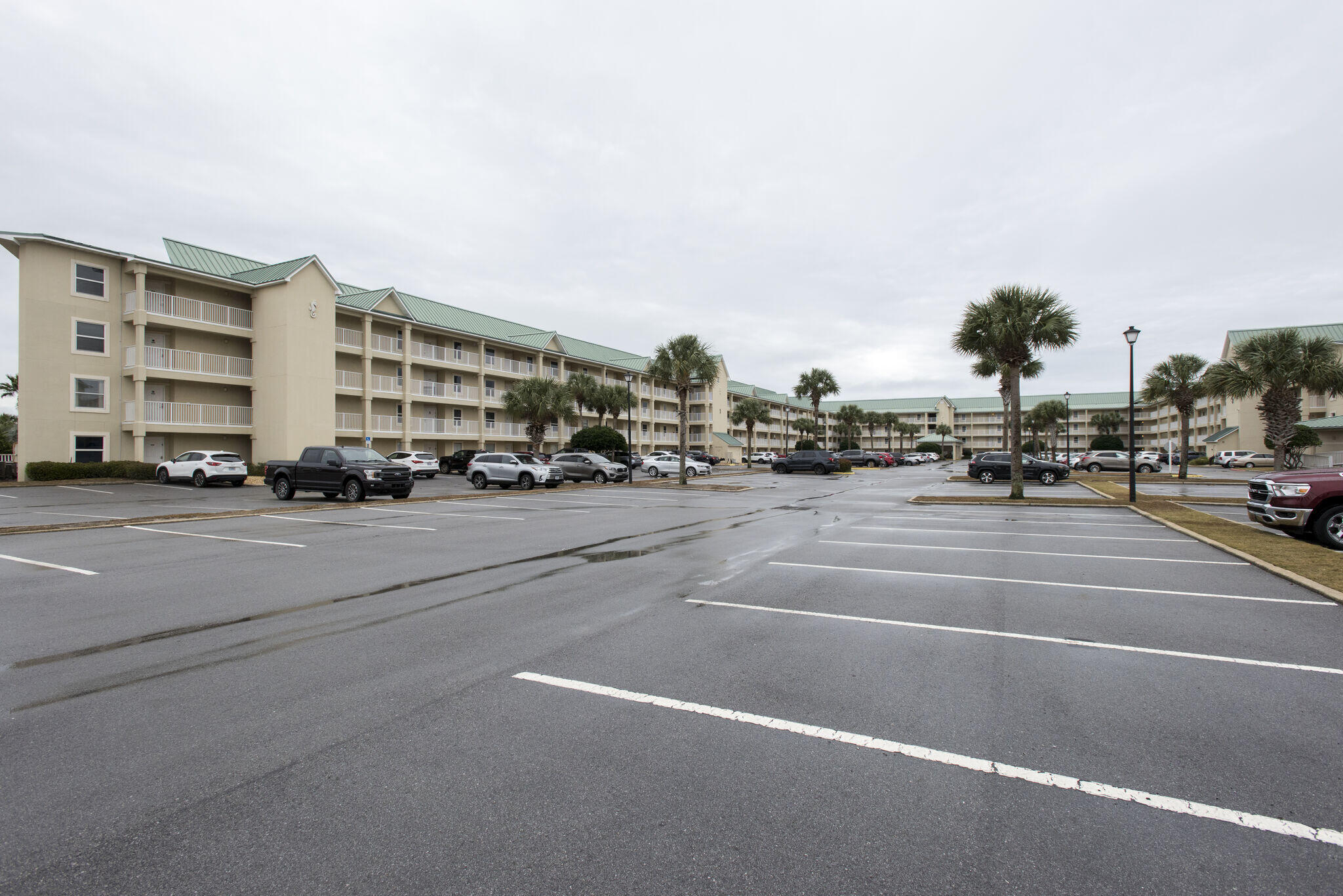 MARAVILLA CONDO 1 - Residential