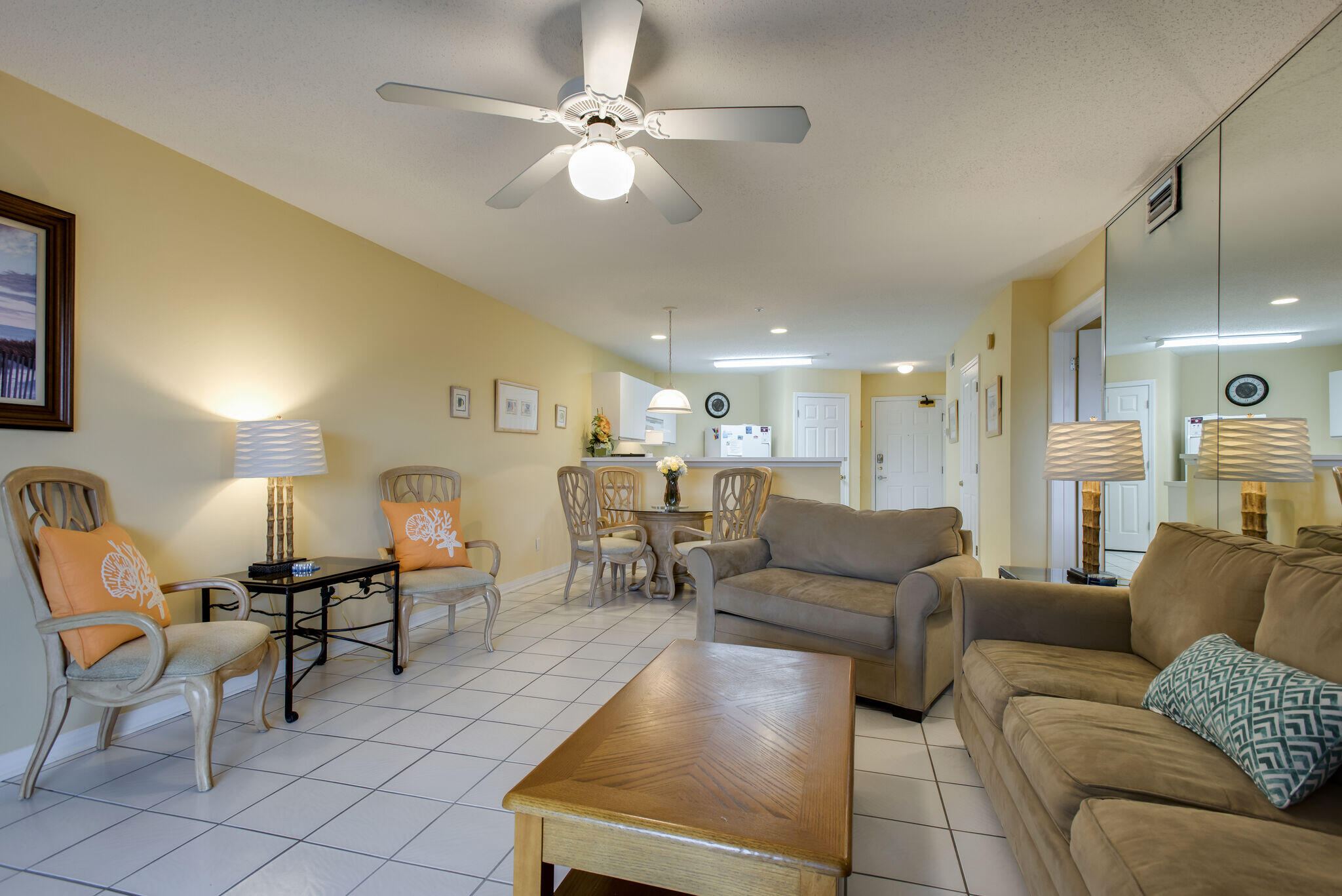MARAVILLA CONDO 1 - Residential