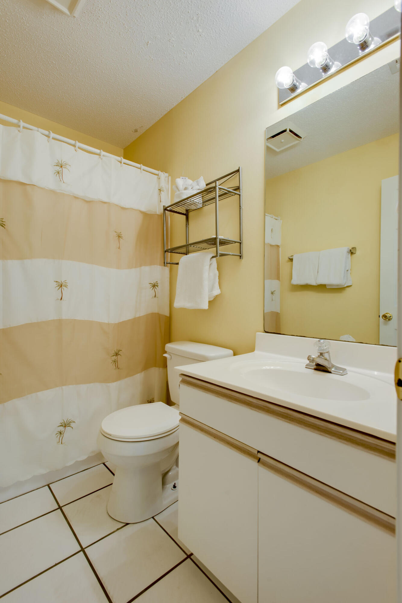 MARAVILLA CONDO 1 - Residential