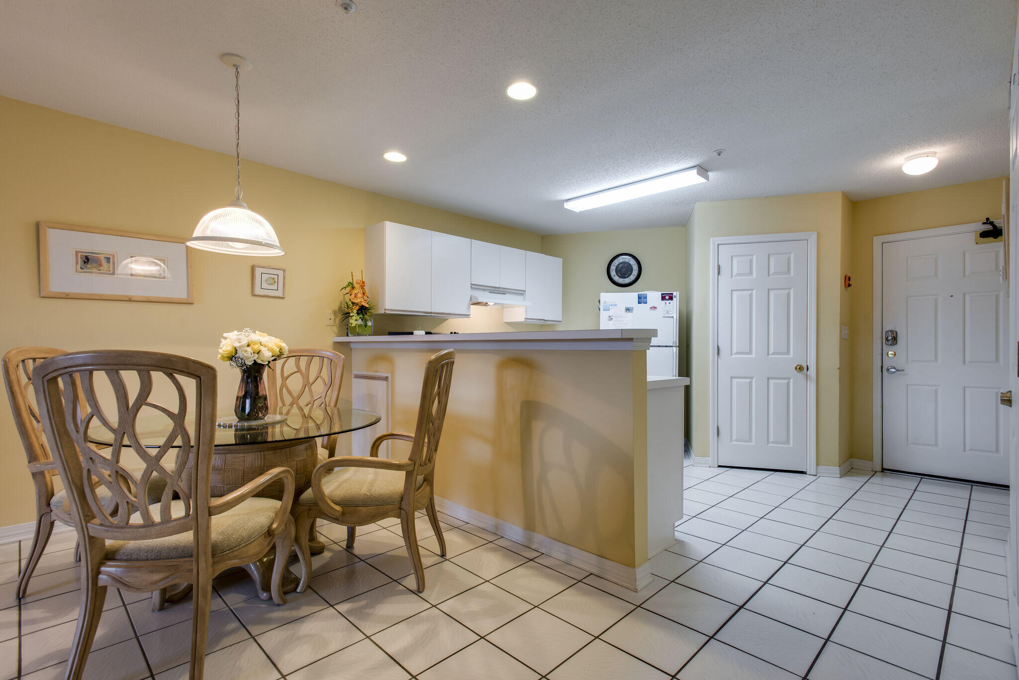 MARAVILLA CONDO 1 - Residential