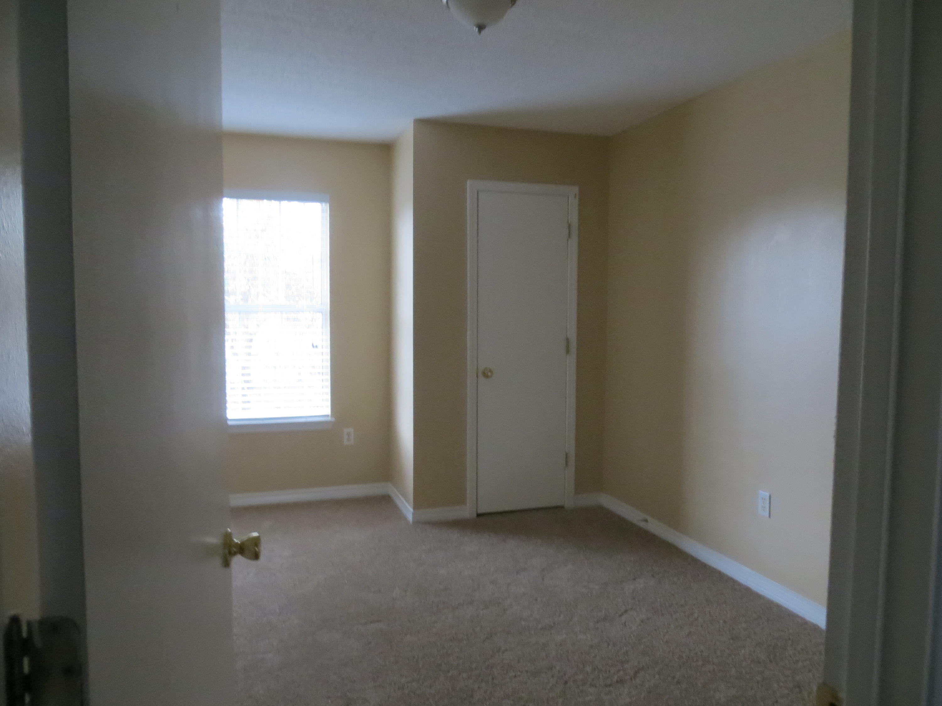 FOREST OAKS PH 1 - Residential Lease