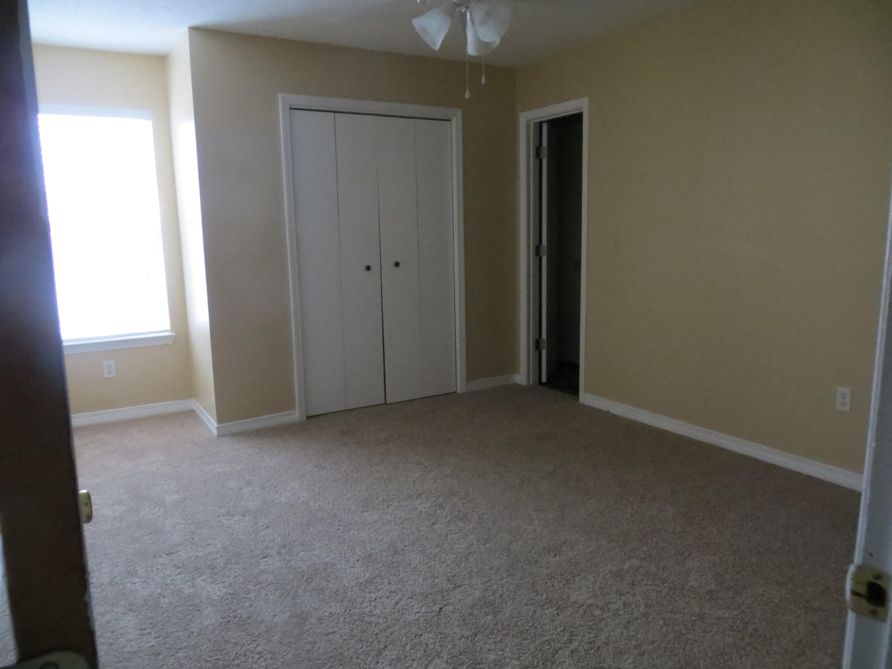 FOREST OAKS PH 1 - Residential Lease