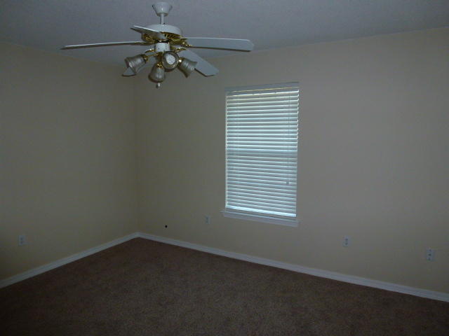 HAMPTON RIDGE ESTATES - Residential