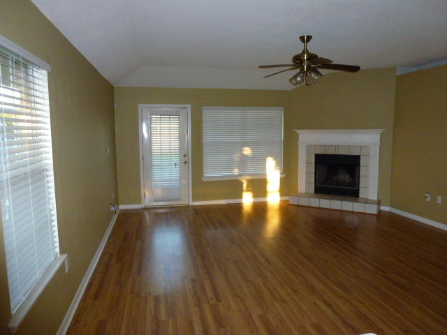 HAMPTON RIDGE ESTATES - Residential