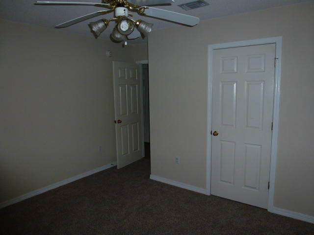 HAMPTON RIDGE ESTATES - Residential