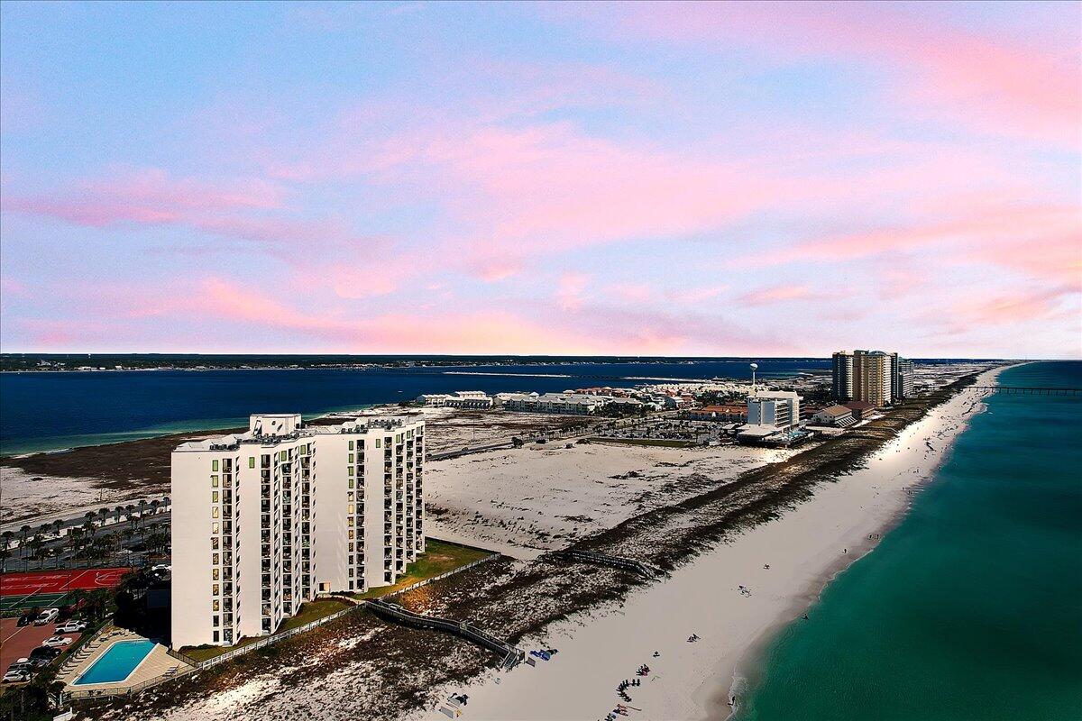 NAVARRE TOWERS CONDO - Residential