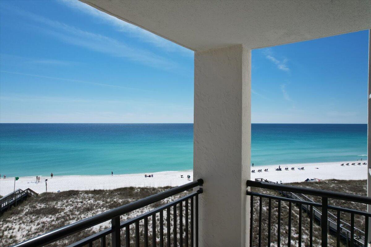 NAVARRE TOWERS CONDO - Residential