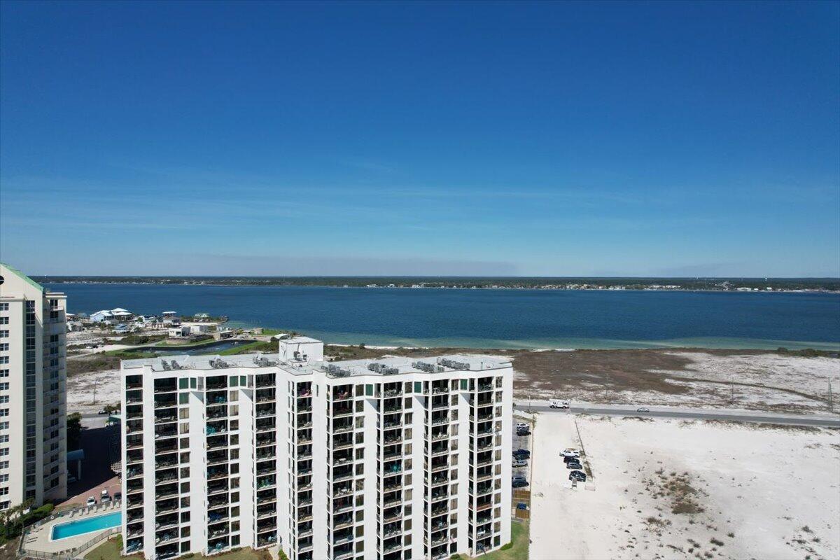 NAVARRE TOWERS CONDO - Residential