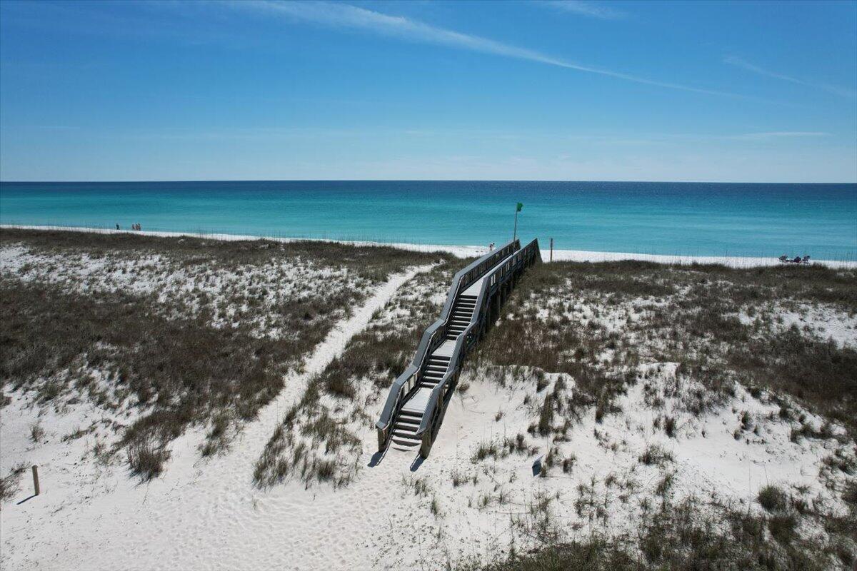 NAVARRE TOWERS CONDO - Residential