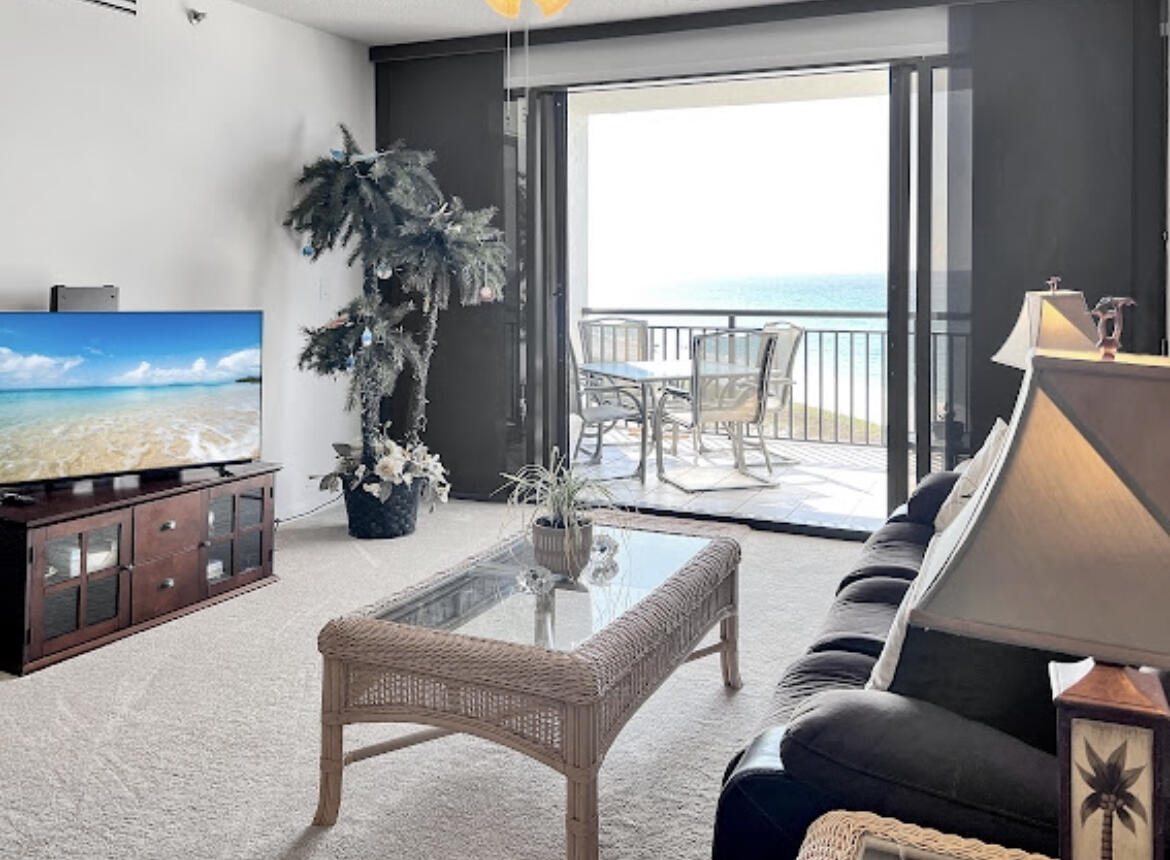 NAVARRE TOWERS CONDO - Residential
