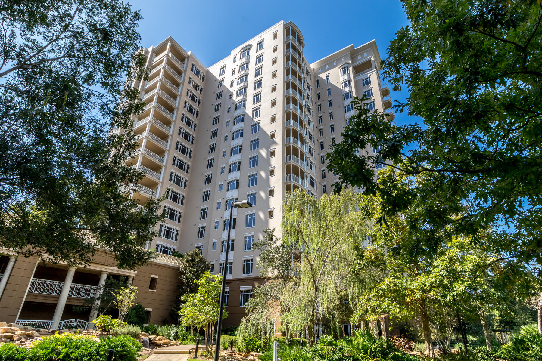 ONE WATER PLACE AT KELLY PLANTATION - Residential