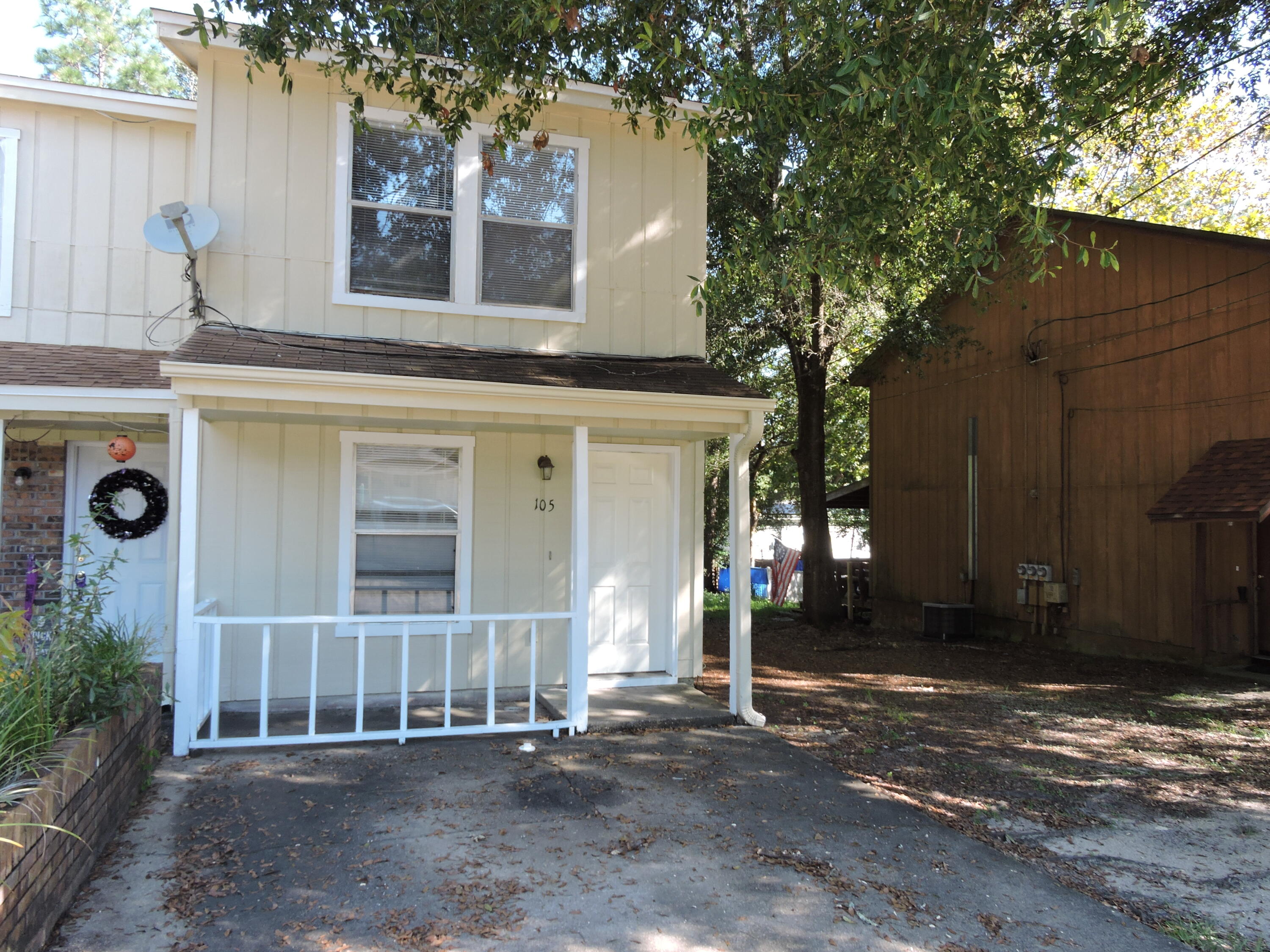 Available NOW!  2 bedroom, 1.5 bath townhouse conveniently located just off of 90 and Valley Rd.  The first floor features tiled flooring in the living room, kitchen, dining area, laundry room and 1/2 bath.  The upstairs has 2 bedrooms with a full bath.  Schedule your own private showing today!