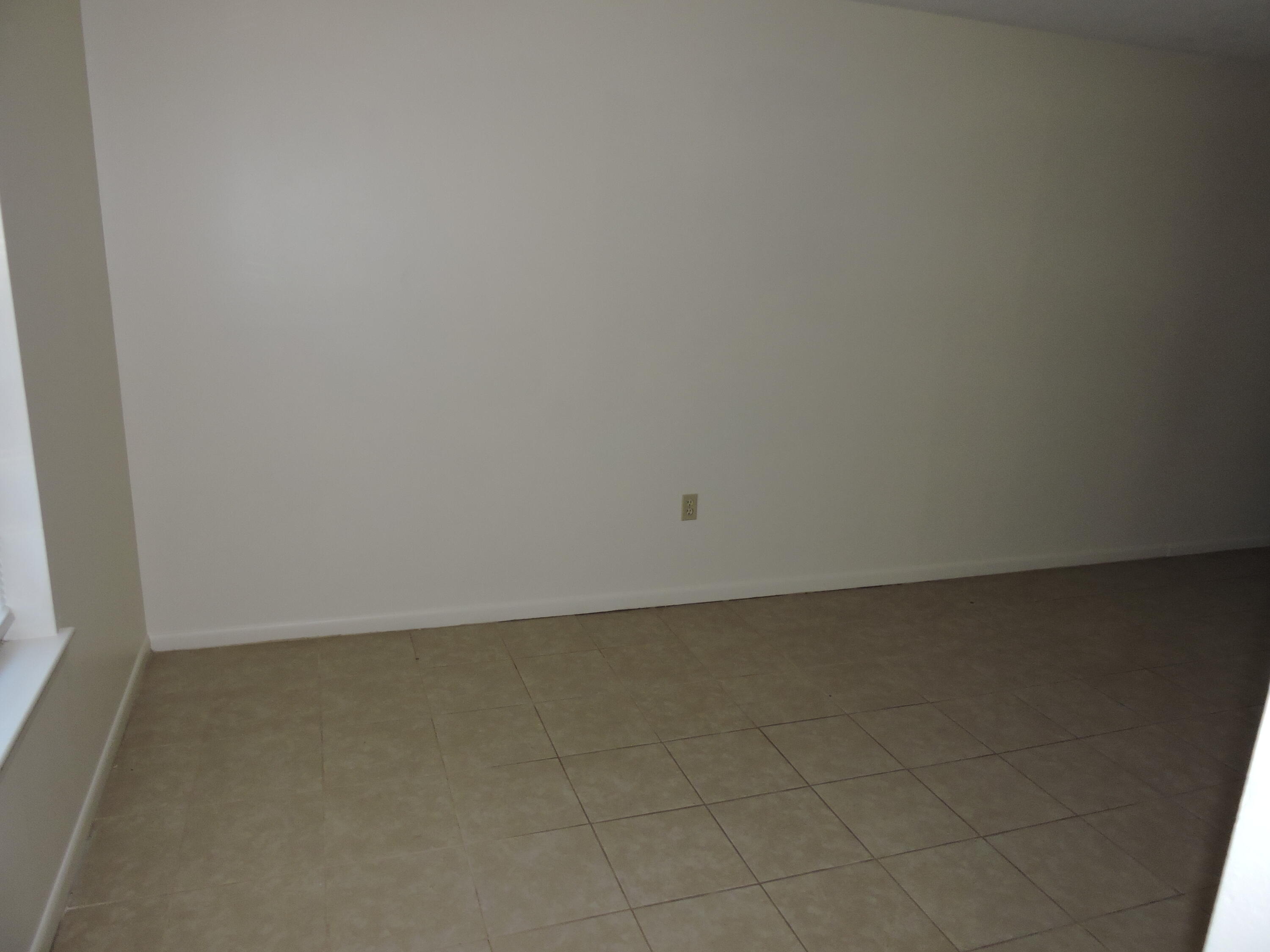 CRESTVIEW HEIGHTS 1ST ADDN - Residential Lease