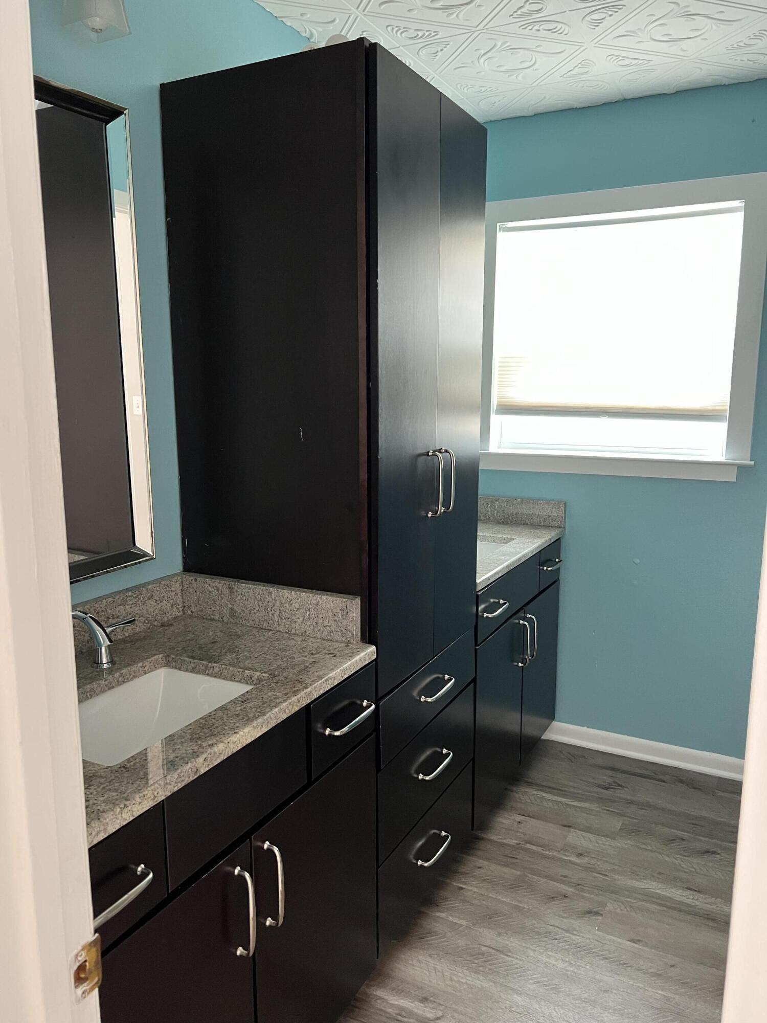 CREEKSIDE - Residential Lease