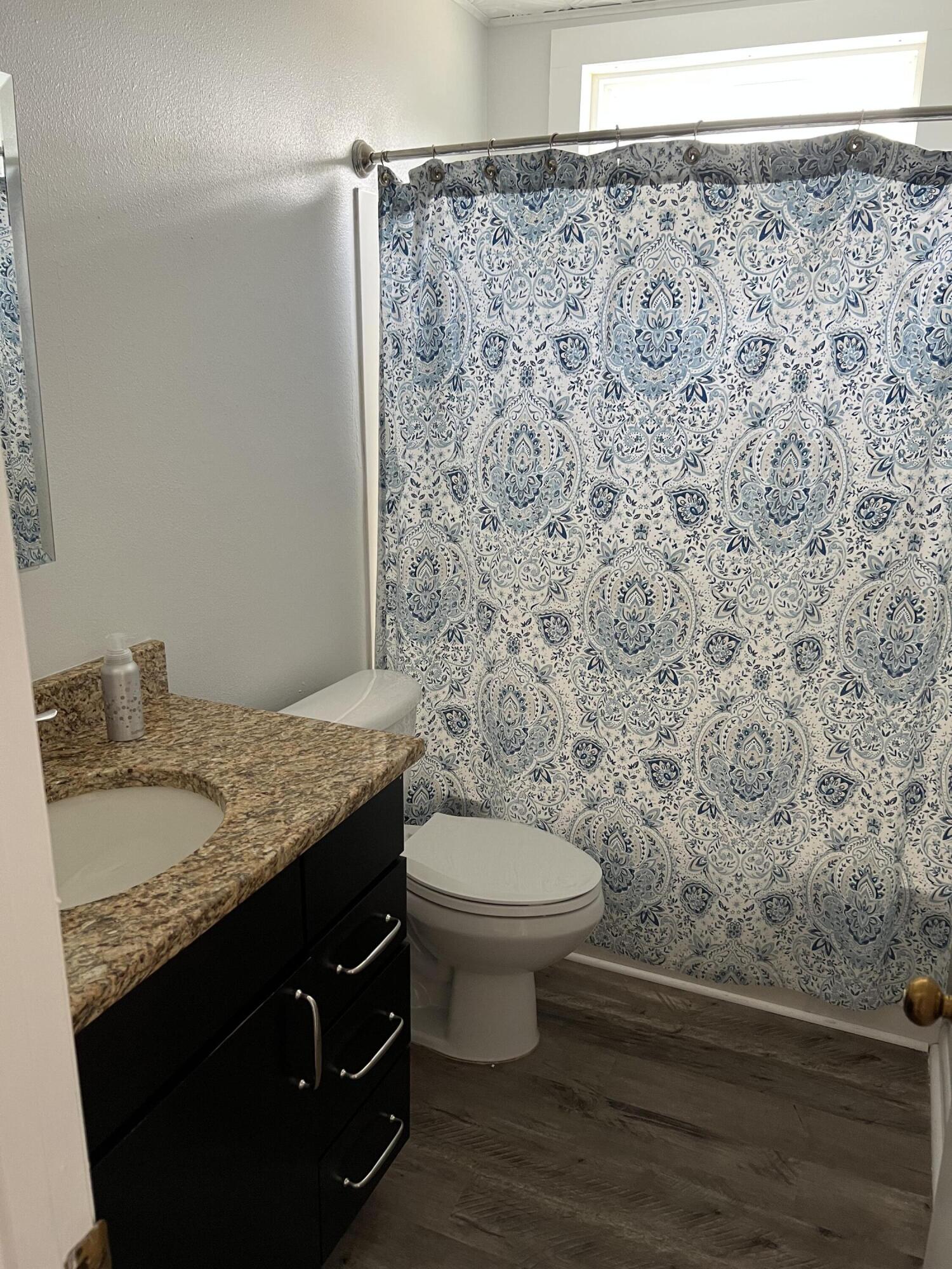 CREEKSIDE - Residential Lease