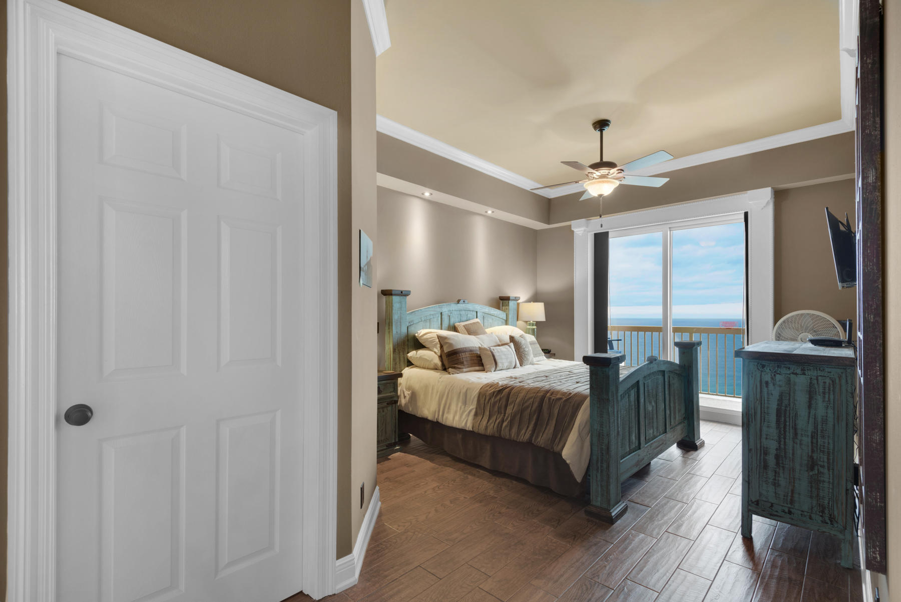 CALYPSO RESORT & TOWERS - Residential
