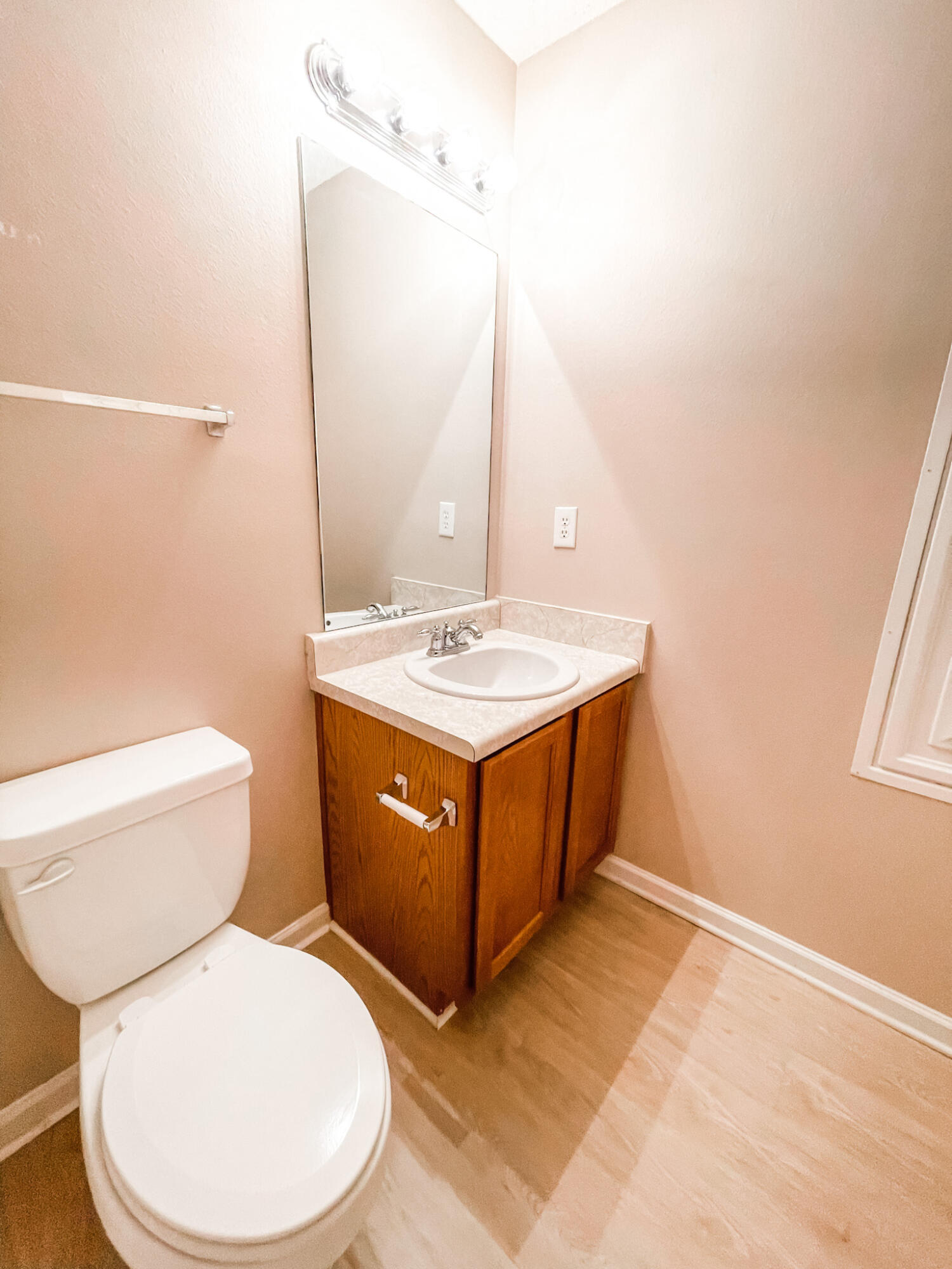 ROLLING PINES - Residential Lease
