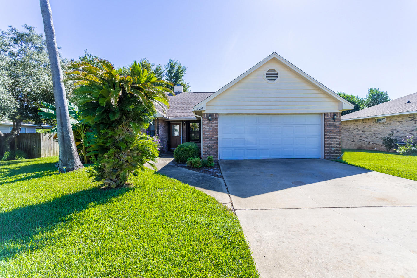 RUSHLIN PARK S/D PH 2 - Residential Lease