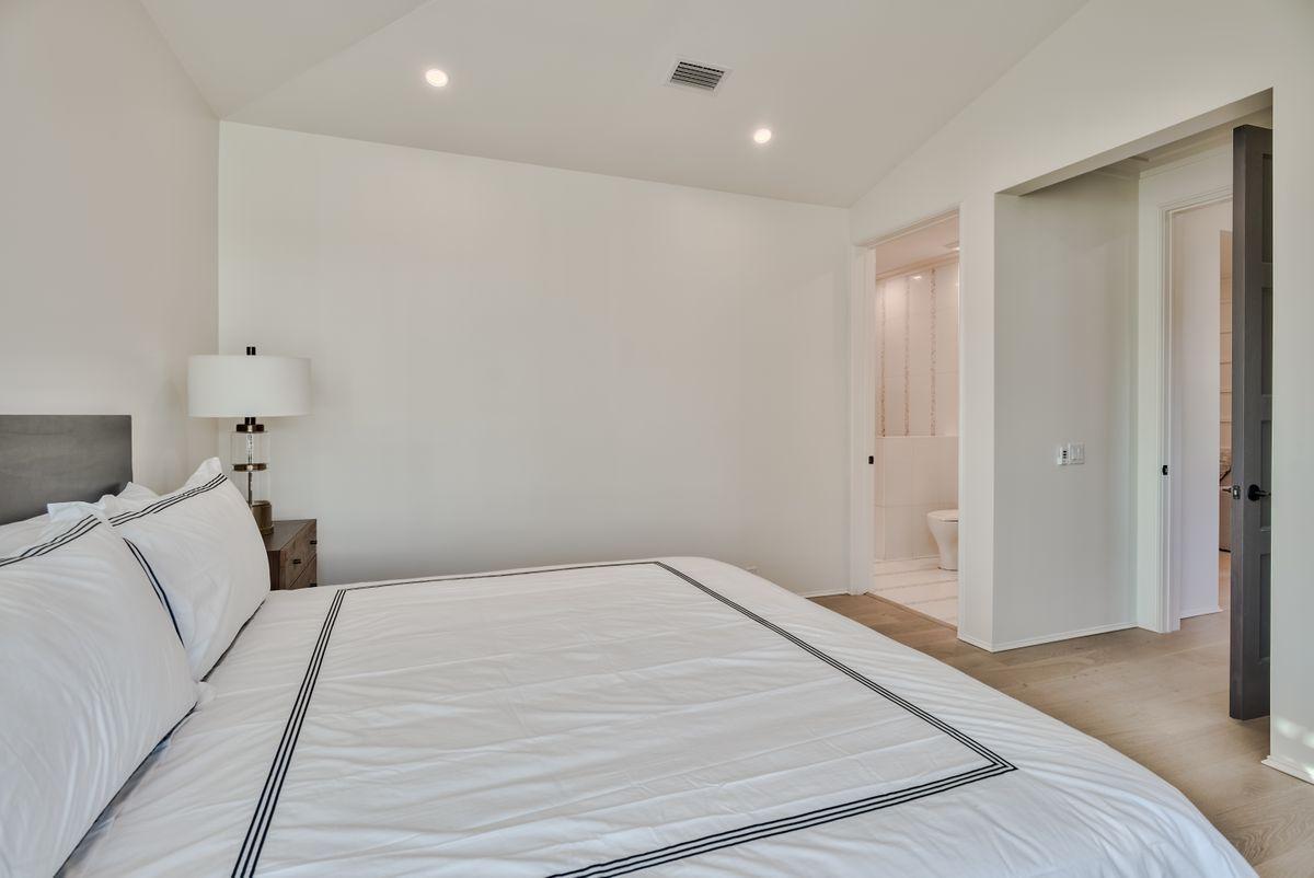 LAKEWOOD OF SEAGROVE BEACH - Residential