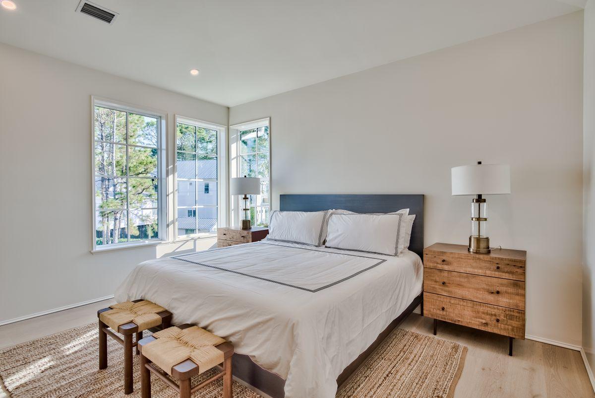LAKEWOOD OF SEAGROVE BEACH - Residential
